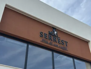 Çiğli’de yeni buluşma noktası: Serrest Cafe kapılarını açtı
